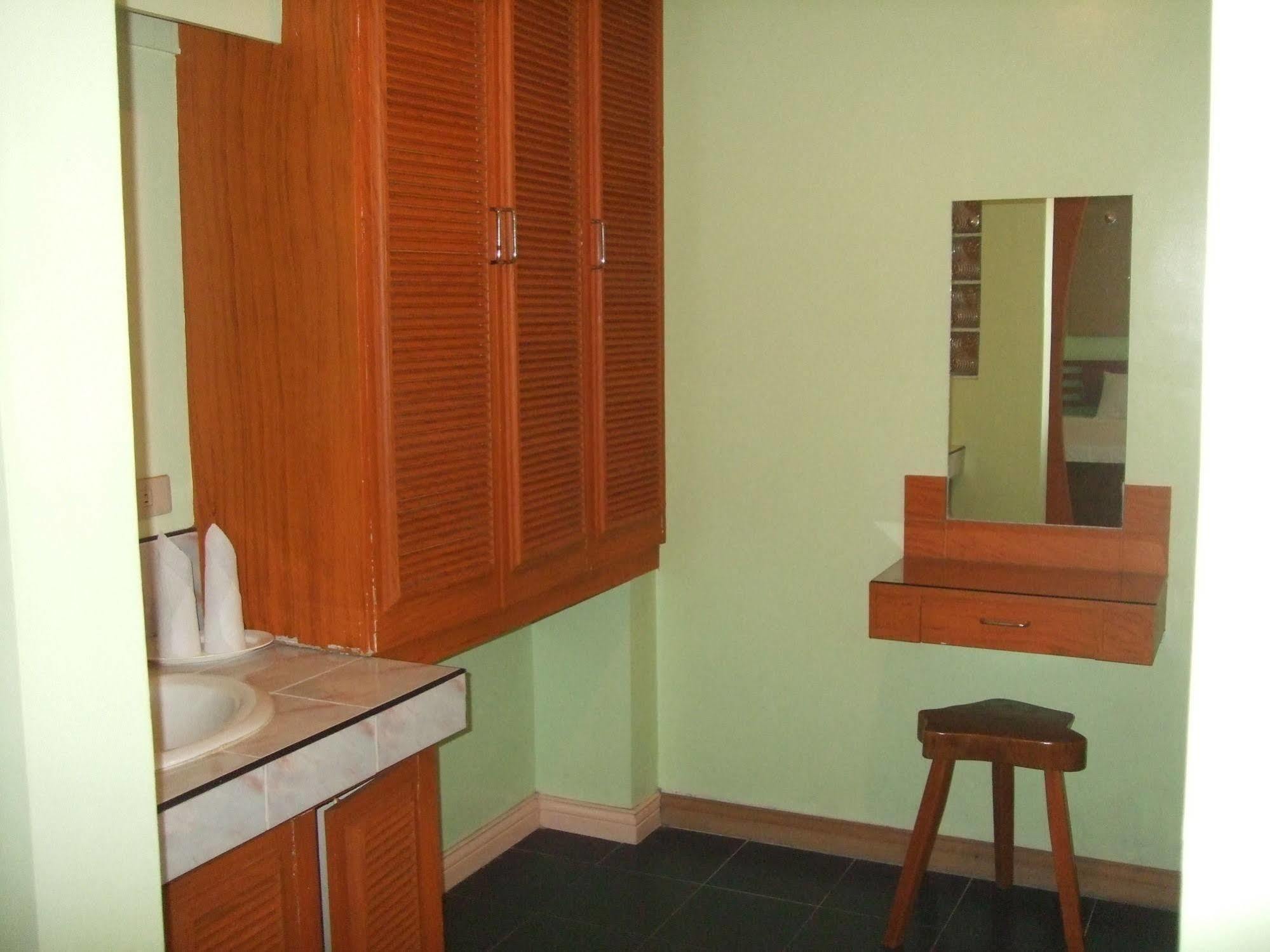 La Esperanza Hotel Kalibo Εξωτερικό φωτογραφία